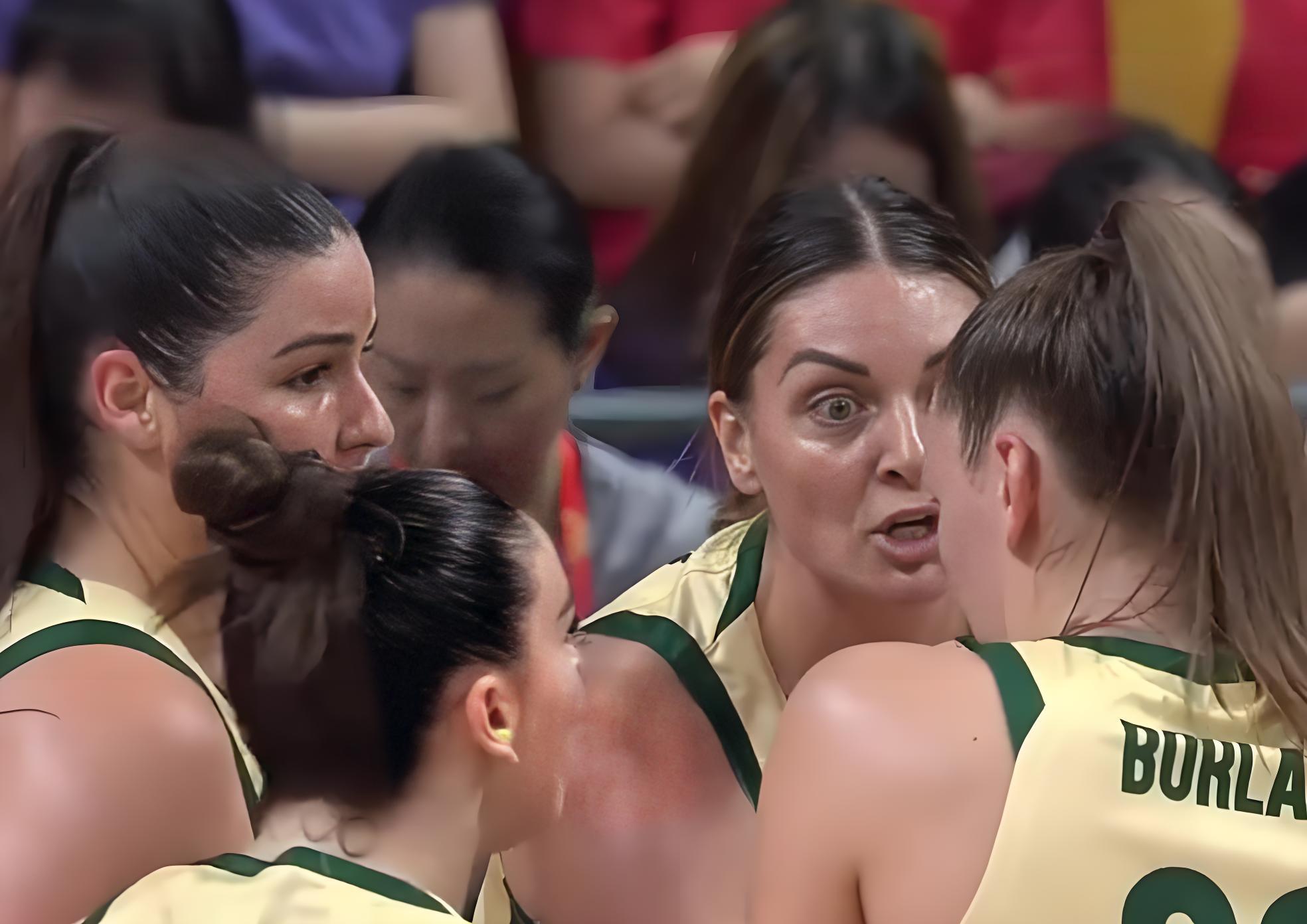 九游体育官网-关于今晨体能课后，费耶诺德门线救险备战欧冠，媒体盛赞，身体对抗强度拉满的信息