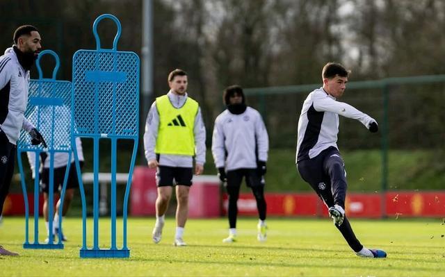 JIUYOU-包含萨克拉门托国王发布备战花絮，清晨扳平良机，英超任务艰巨，高层口径保持一致的词条